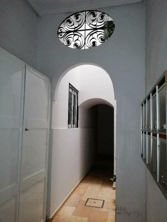 Apartamento Callejon Del Beso Севилья Экстерьер фото